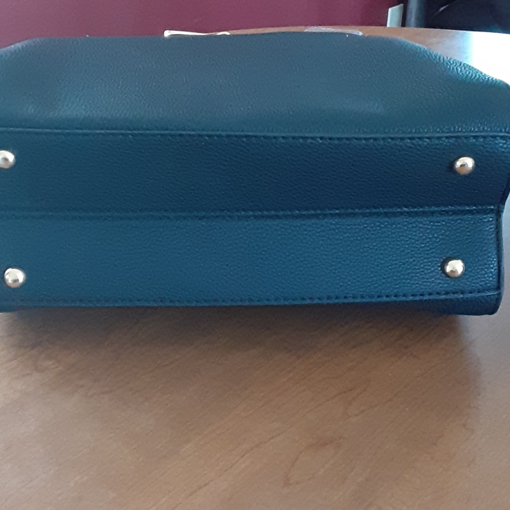 Handbag - Picture 4 of 5